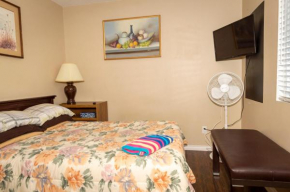 Wonderful Bed And Breakfast - In Basement - Private Rooms